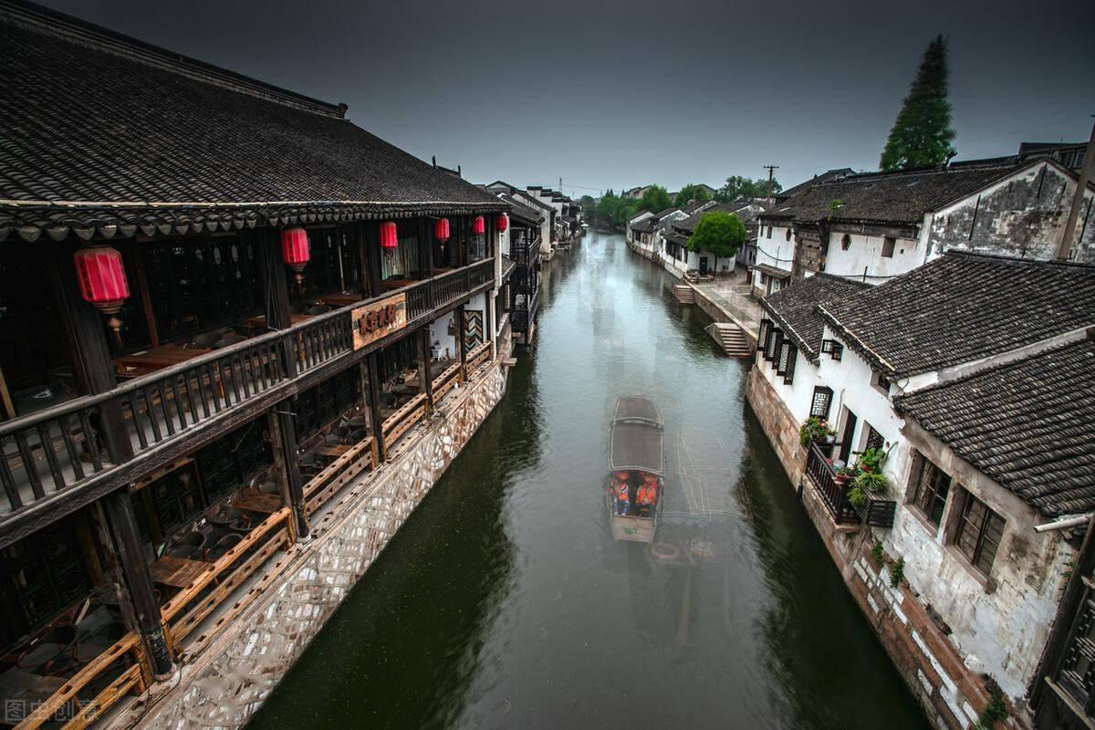 某服装厂制作450套校服已经制作了五天还剩下70套平均每天制作多少套列方程解?- 优质有问必答平台